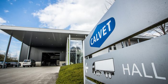 Calvet België specialist in bewerkingsmachines voor aluminium, PVC en staal